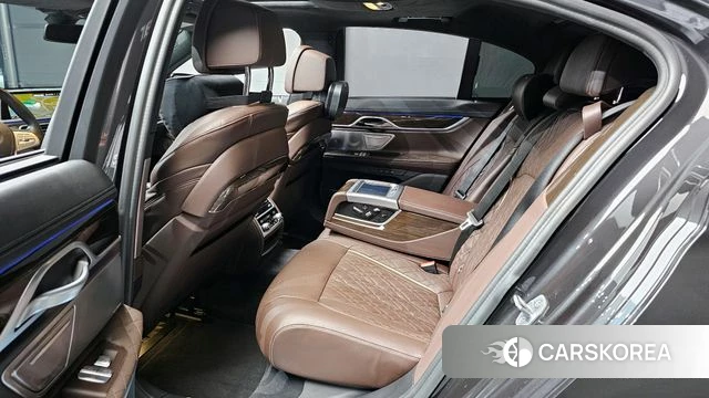 BMW 7 Series (G11) 2022 Серый из Кореи, фото 2