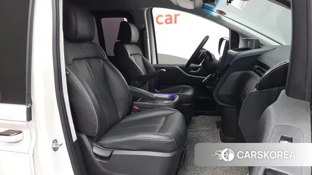 Hyundai Staria 2021 Белый из Кореи, фото 2