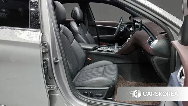 Genesis G70 2019 Серебристо-серый из Кореи, фото 2