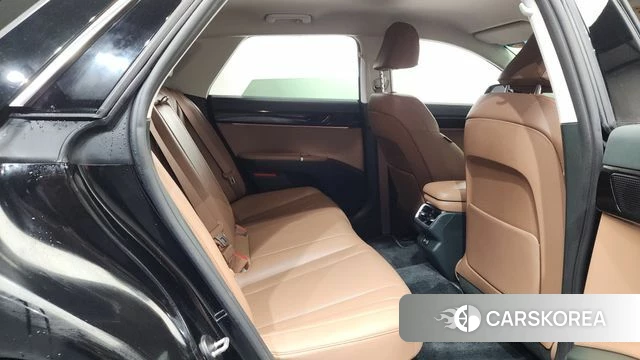 Hyundai Grandeur Hybrid (GN7) 2024 Черный из Кореи, фото 2