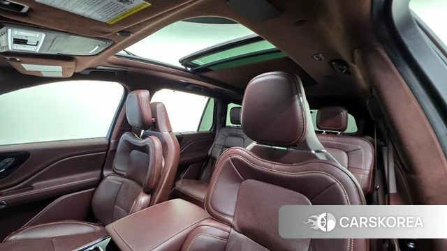 Lincoln Aviator 2nd generation 2022 Красный из Кореи, фото 2