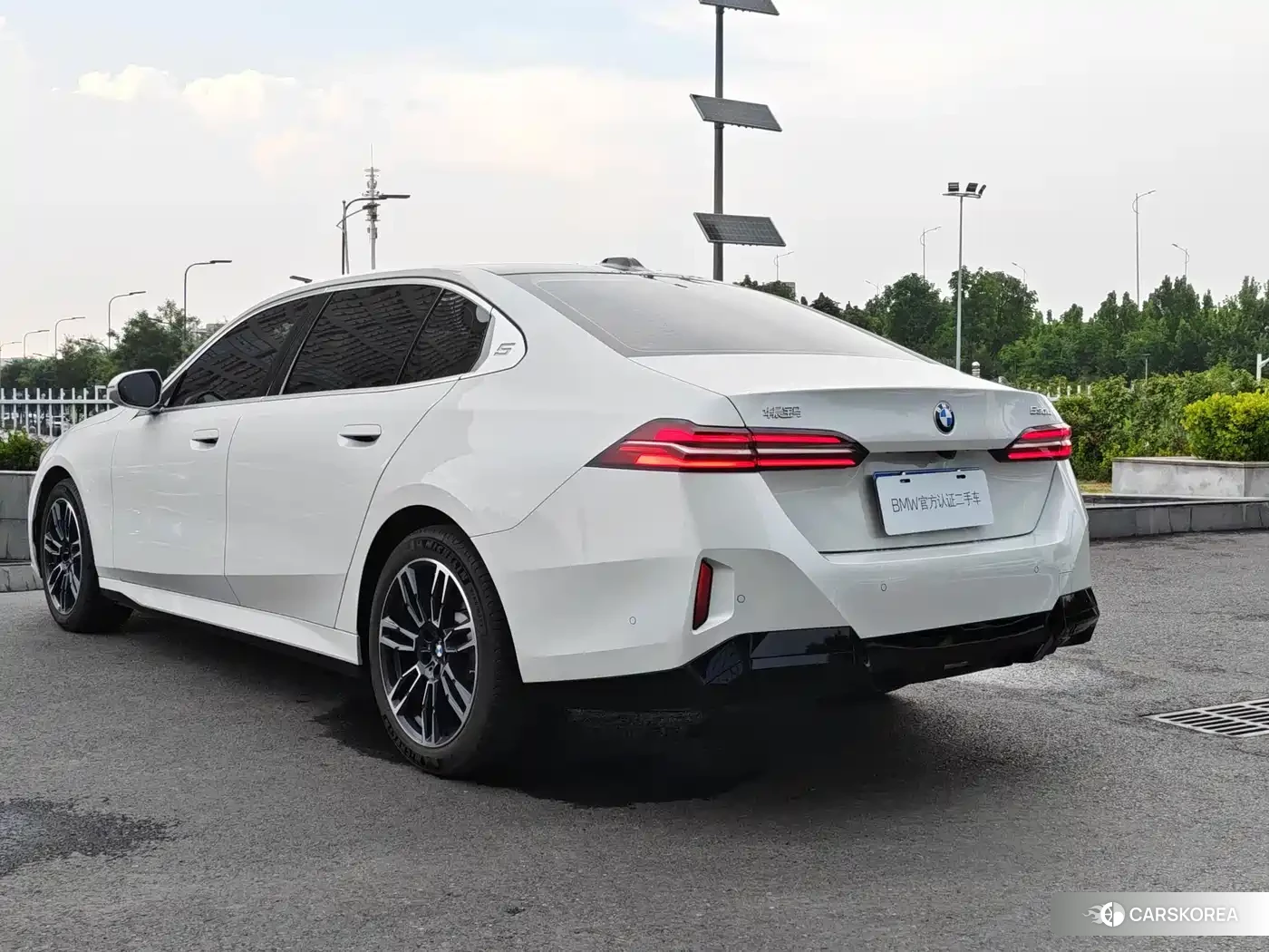 BMW 5 series 2026 Белый из Китая, фото 2