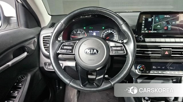 Kia Seltos 2021 Белый из Кореи, фото 2