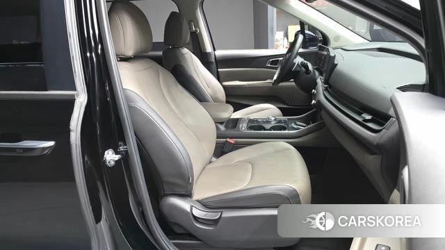 Kia The New Carnival 4th Generation 2024 Черный из Кореи, фото 2