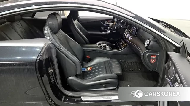 Mercedes-Benz E-Class W213 2019 Черный из Кореи, фото 2