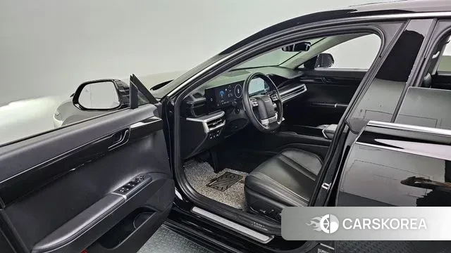 Hyundai Grandeur Hybrid (GN7) 2023 Черный из Кореи, фото 2