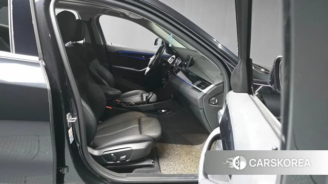 BMW X2 (F39) 2021 Серый из Кореи, фото 2