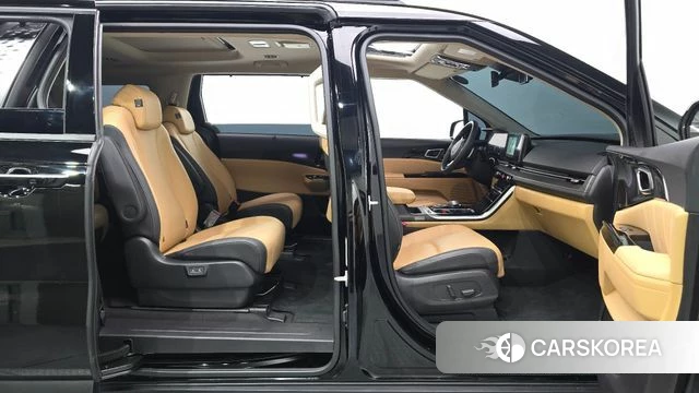 Kia Carnival 4th generation 2023 Черный из Кореи, фото 2