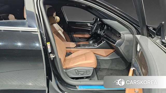 Audi A6 (C8) 2020 Черный из Кореи, фото 2