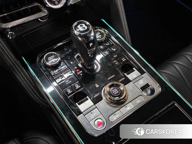 Bentley Flying Spur 3rd Generation 2020 Черный из Кореи, фото 2