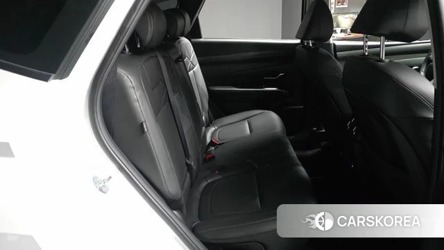 Hyundai The New Tucson (NX4) 2023 Белый из Кореи, фото 2