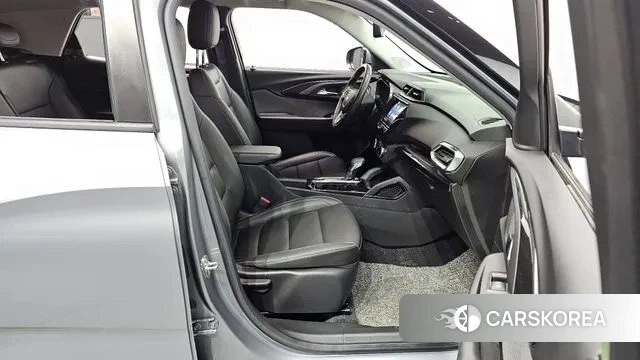 Chevrolet (GM Daewoo) Trailblazer 2023 Серый из Кореи, фото 2