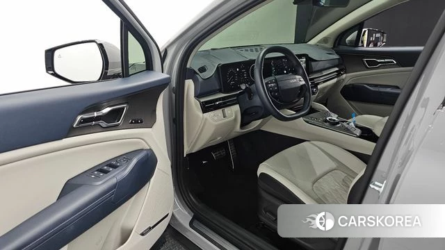 Kia The New Sportage 5th Generation 2025 Серебристо-серый из Кореи, фото 2