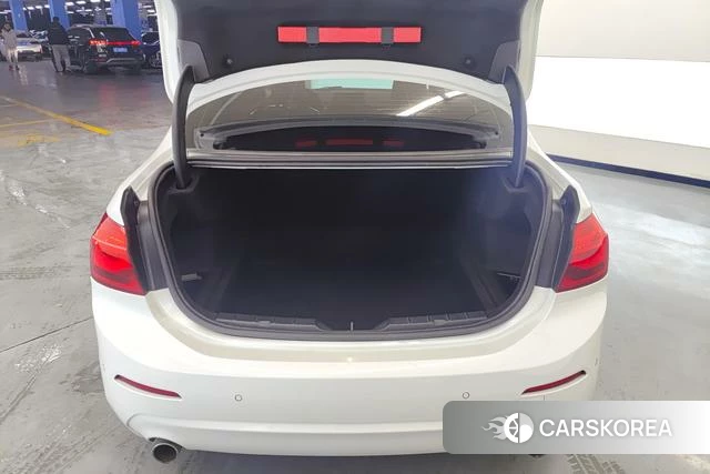 BMW 1 series 2020 Белый из Китая, фото 2