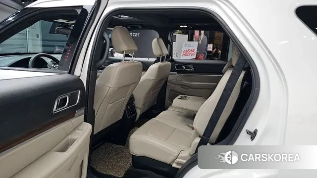 Ford Explorer 2018 Белый из Кореи, фото 2