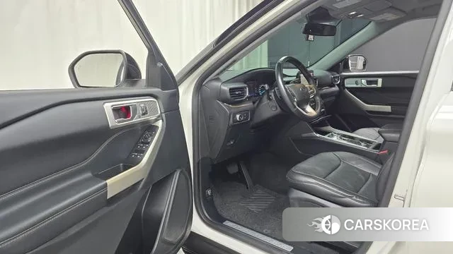 Ford Explorer 6th Generation 2020 Белый из Кореи, фото 2