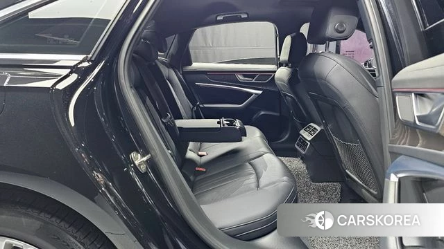 Audi A6 (C8) 2021 Черный из Кореи, фото 2