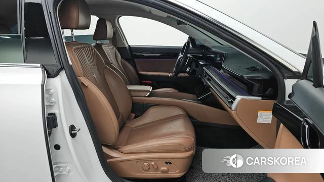 Hyundai Grandeur Hybrid (GN7) 2023 Белый из Кореи, фото 2