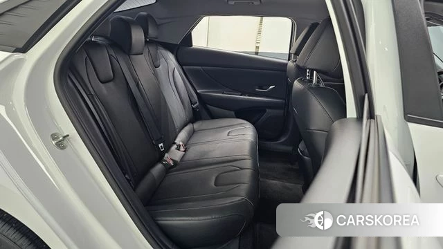 Hyundai Avante (CN7) 2022 Белый из Кореи, фото 2