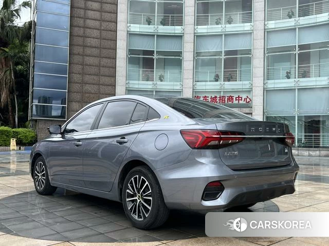 Roewe i5 2023 Темно-серый из Китая, фото 2