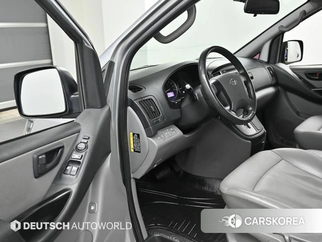 Hyundai The New Grand Starex 2018 Серебряный из Кореи, фото 2