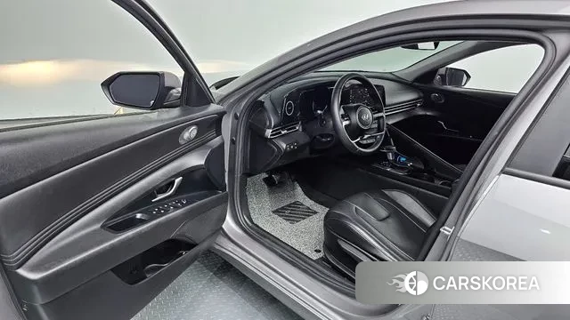 Hyundai Avante Hybrid (CN7) 2021 Серый из Кореи, фото 2