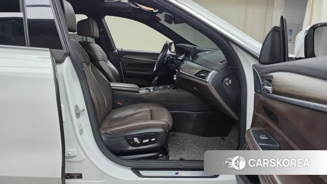 BMW 6 Series GT (G32) 2019 Белый из Кореи, фото 2