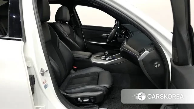 BMW 3 Series (G20) 2021 Белый из Кореи, фото 2