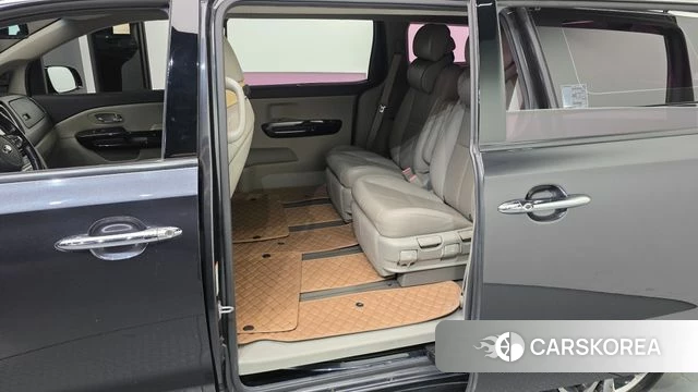 Kia The New Carnival 2018 Серый из Кореи, фото 2