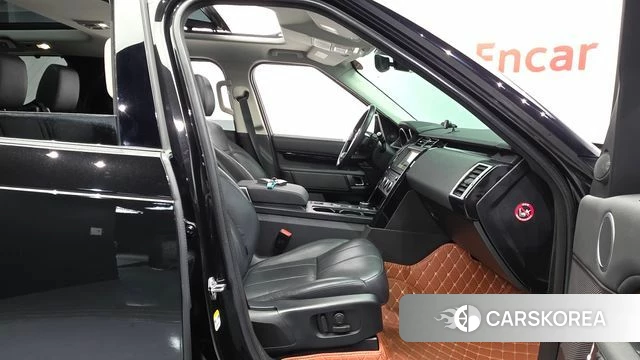 Land Rover Discovery 5 2019 Черный из Кореи, фото 2