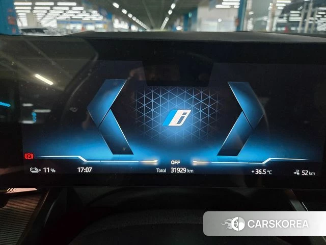BMW i5 (G60) 2023 Черный из Кореи, фото 2