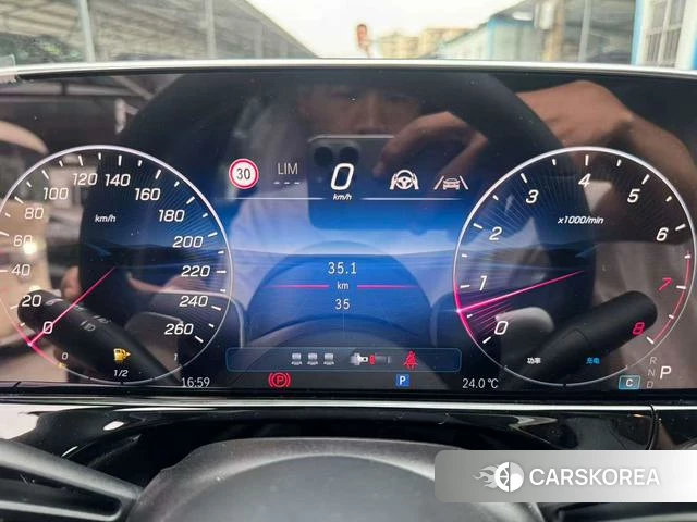 Mercedes-Benz E-class id 3969189 из Китая 2