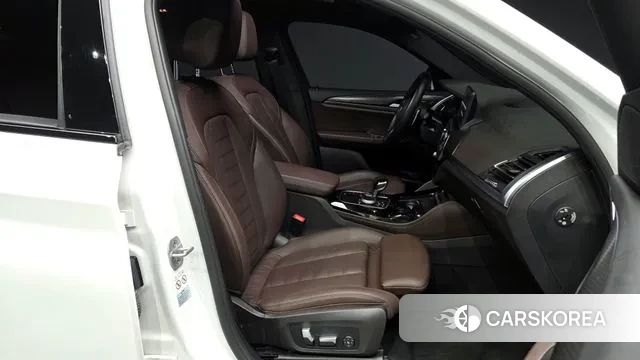 BMW X4 (G02) 2023 Белый из Кореи, фото 2