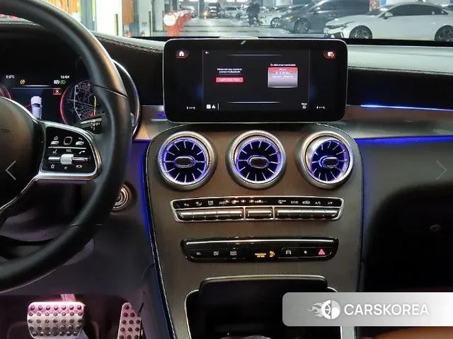 Mercedes-Benz GLC-Class X253 2023 Белый из Кореи, фото 2