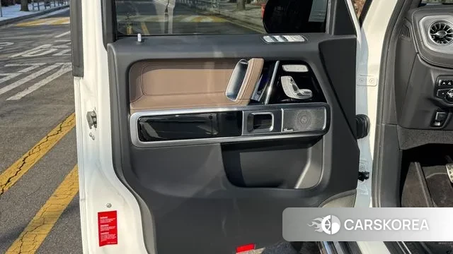 Mercedes-Benz G-Class W463b 2021 Белый из Кореи, фото 2