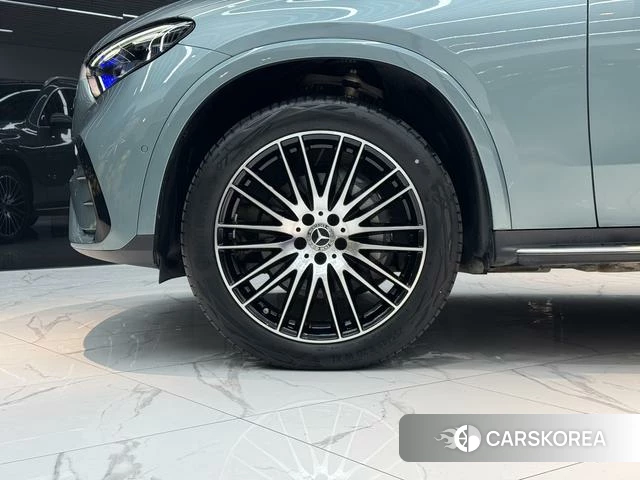 Mercedes-Benz GLC 2024 Зеленый из Китая, фото 2