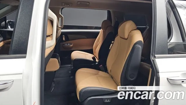 Kia Carnival 4th generation 2023 Белый из Кореи, фото 2
