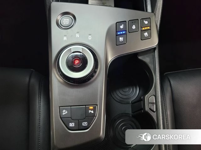 Kia The New Sportage 5th Generation Hybrid 2026 Черный из Кореи, фото 2