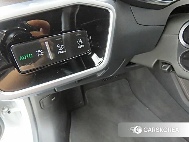 Audi A7 (4K) 2023 Белый из Кореи, фото 2