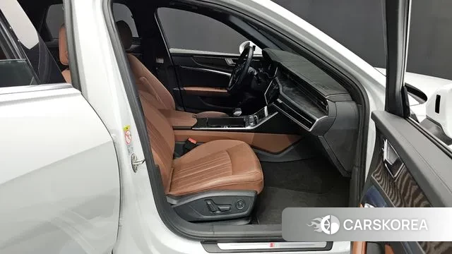 Audi A6 (C8) 2019 Белый из Кореи, фото 2