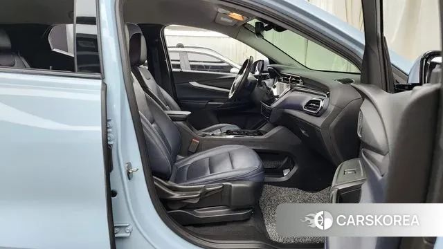 Chevrolet (GM Daewoo) Bolt EUV 2022 Небесно-голубой из Кореи, фото 2