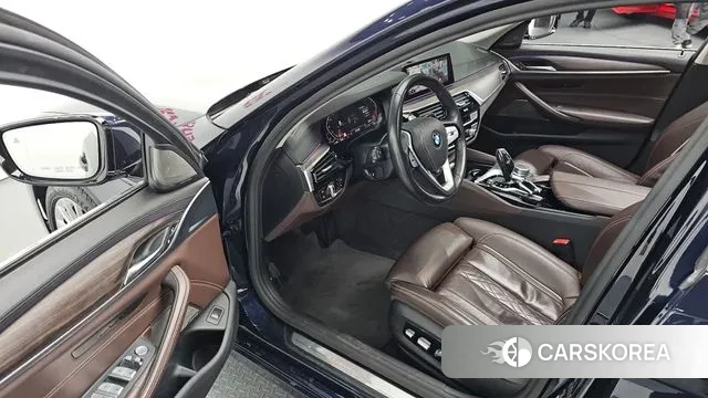 BMW 5 Series (G30) 2020 Синий из Кореи, фото 2