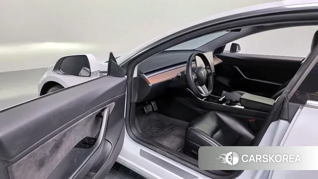 Tesla Model 3 2020 Белый из Кореи, фото 2