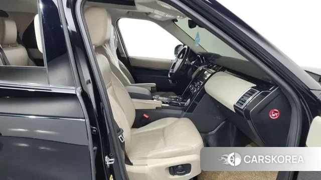 Land Rover Discovery 5 2018 Черный из Кореи, фото 2