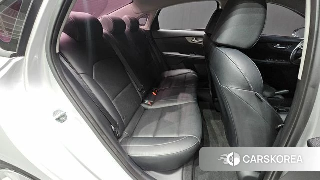 Kia Come New K3 2018 Серебряный из Кореи, фото 2