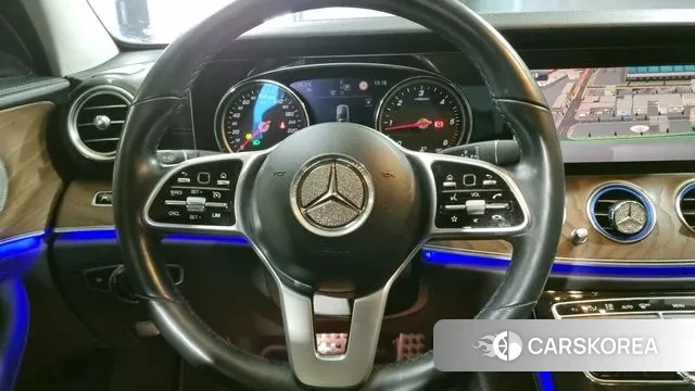 Mercedes-Benz E-Class W213 2019 Белый из Кореи, фото 2