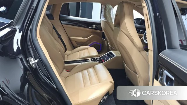 Porsche Panamera (971) 2019 Черный из Кореи, фото 2
