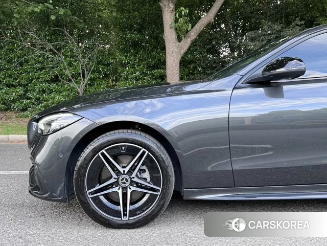 Mercedes-Benz Class C 2024 Темно-серый из Китая, фото 2