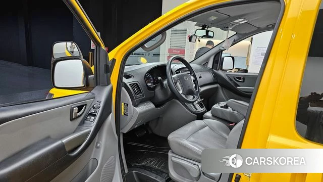 Hyundai The New Grand Starex 2018 Желтый из Кореи, фото 2