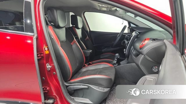 Renault Korea (Samsung) Clio 2018 Красный из Кореи, фото 2